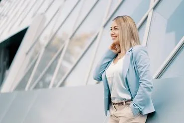 围绕活跃的玩家社区，结识志同道合的游戏伙伴。，爱游戏datai持续打磨更优质的服务。 - 爱游戏datai